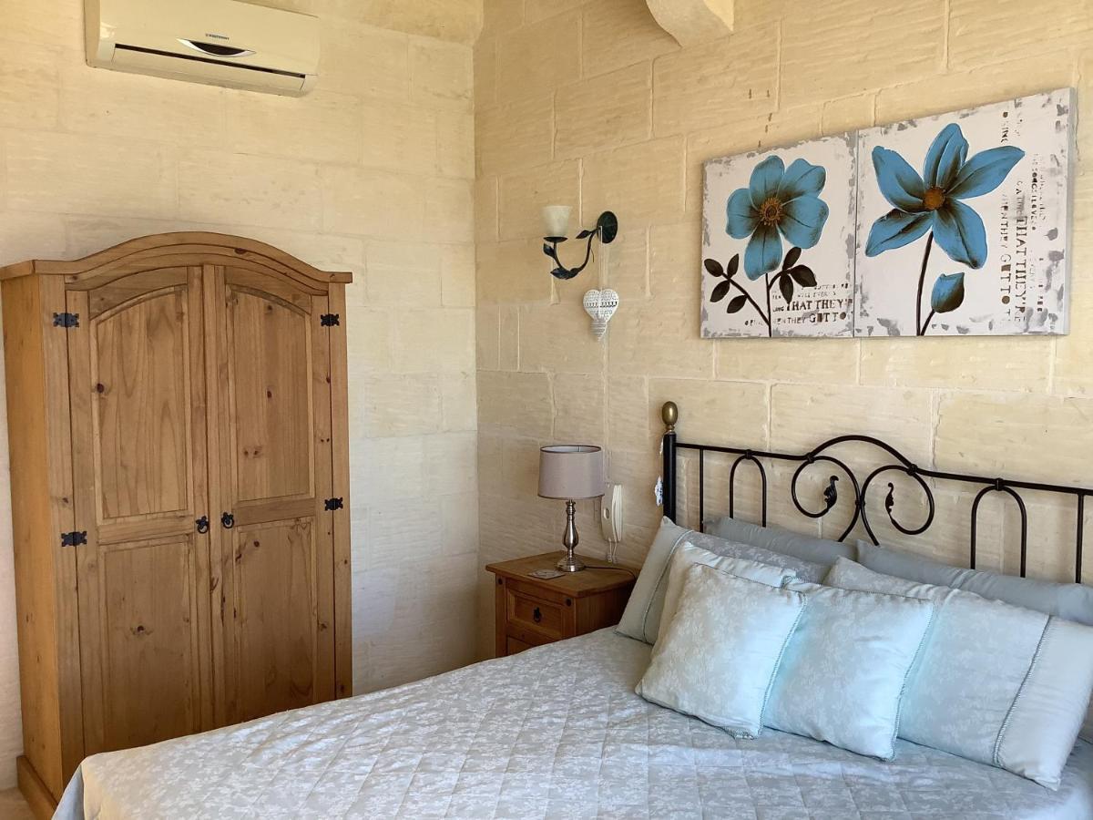 Ellie Boo Bed & Breakfast Виктория Екстериор снимка